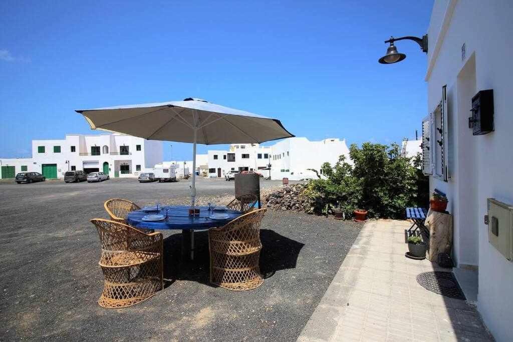 Casa Alejandra Con Terraza Y Barbacoa Villa El Golfo Eksteriør billede
