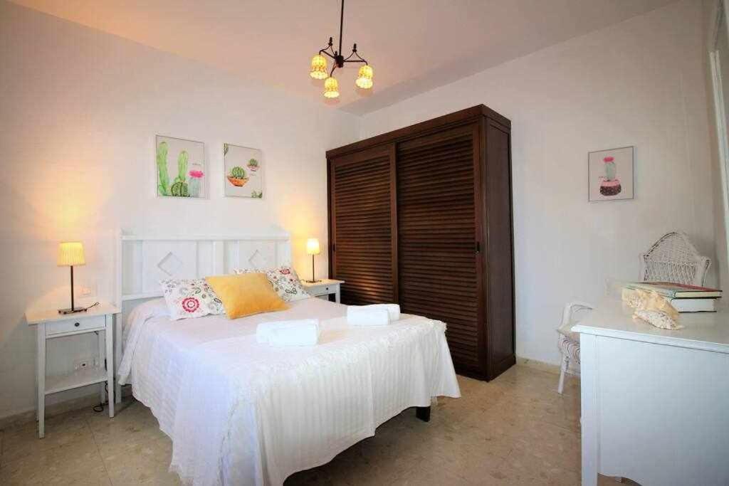 Casa Alejandra Con Terraza Y Barbacoa Villa El Golfo Eksteriør billede